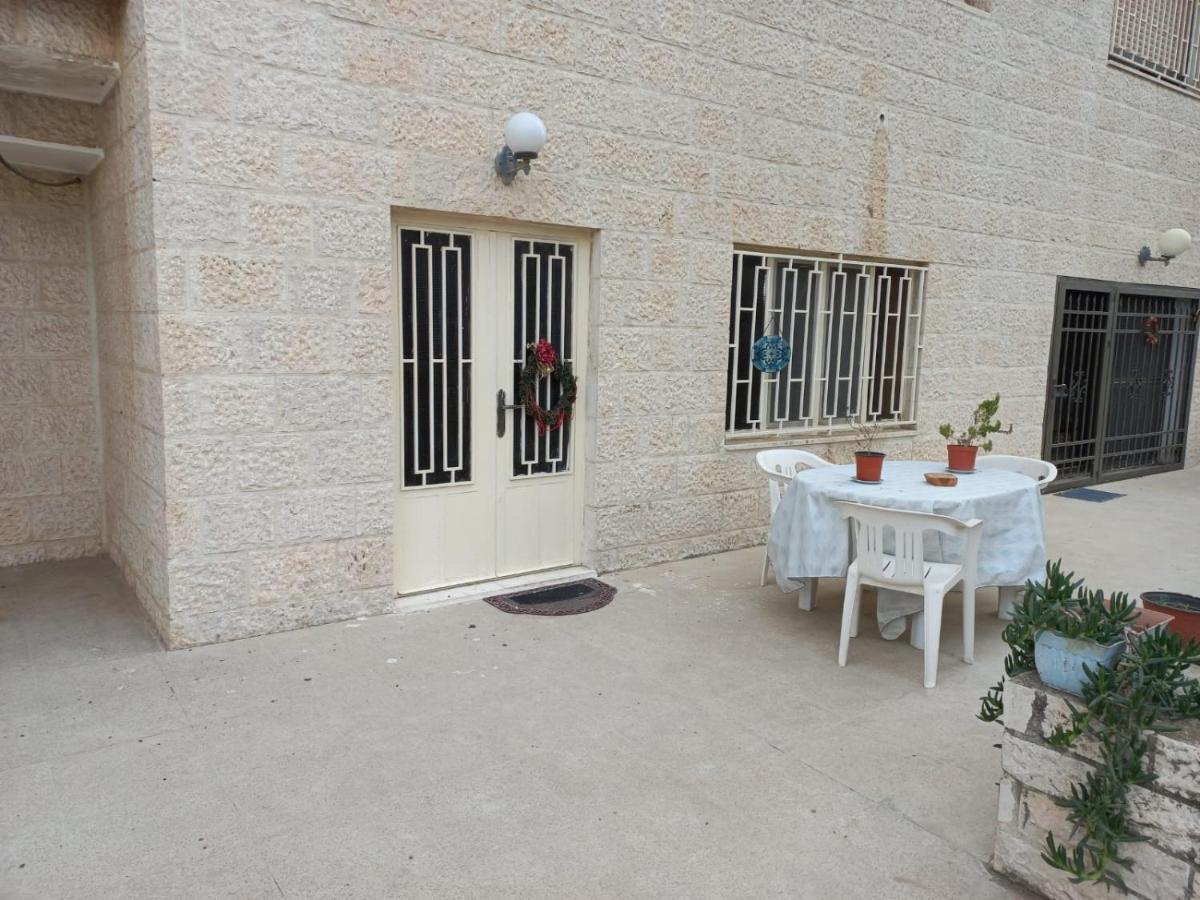 Karrain Villa - Vintage Soul - International Guests-Non-Jordanian Madaba Extérieur photo